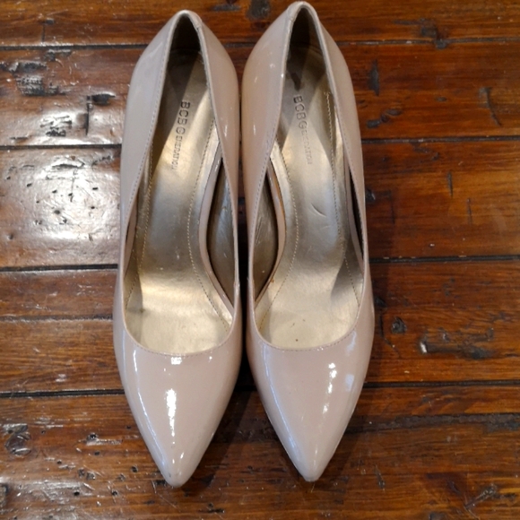 Size 8.5 nude heels